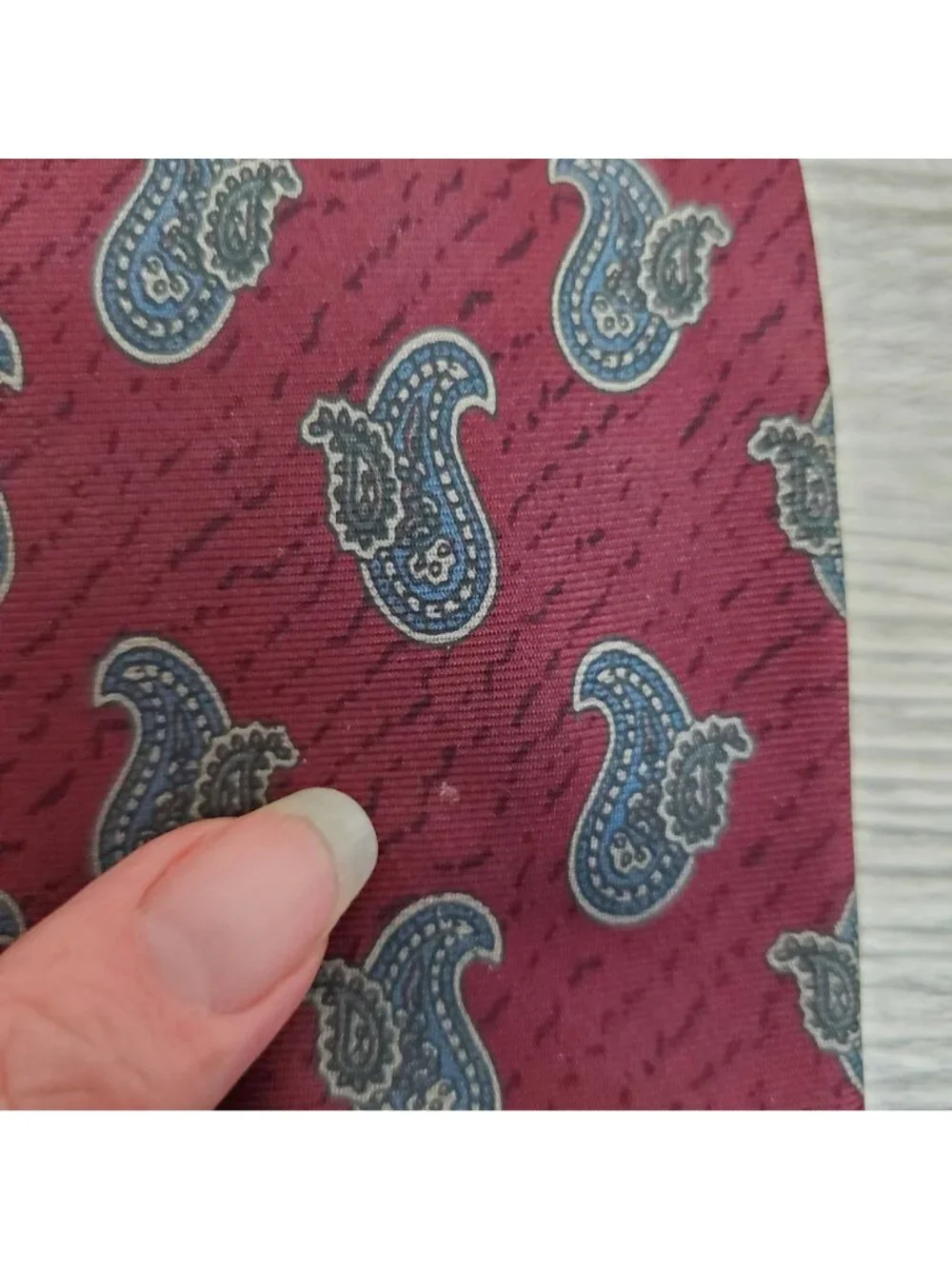 Lanvin maroon and blue paisley silk tie, made in Italy